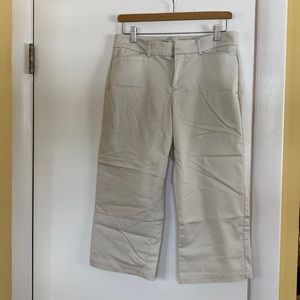 Women’s capris pants size 10 petite